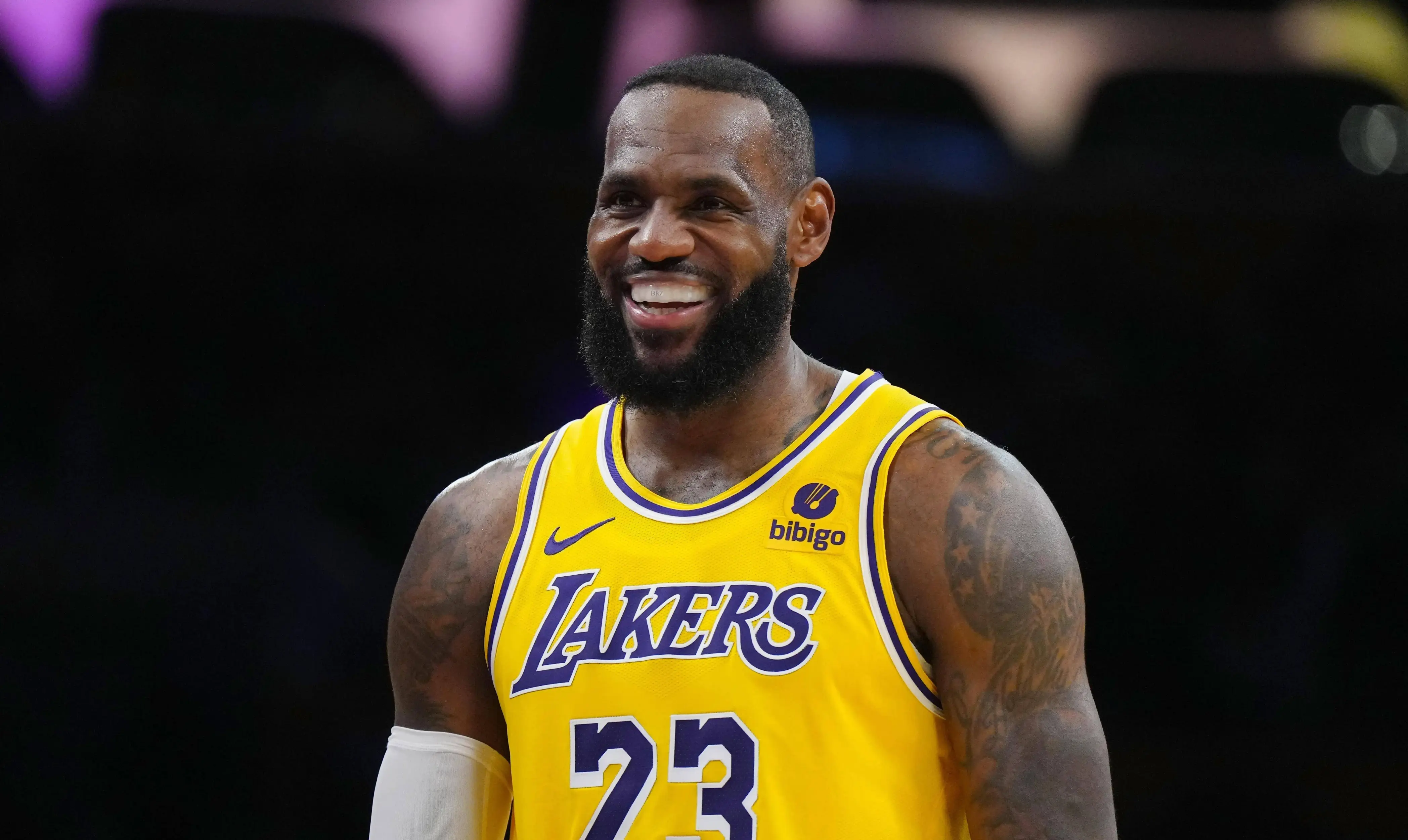 奇防守端还, jL, 像是魔术师 奇防守端还, jL, 像是魔术师