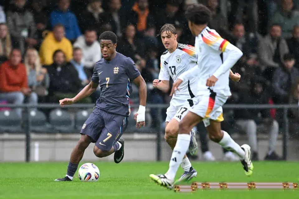 麦昆横空出 麦昆横空出