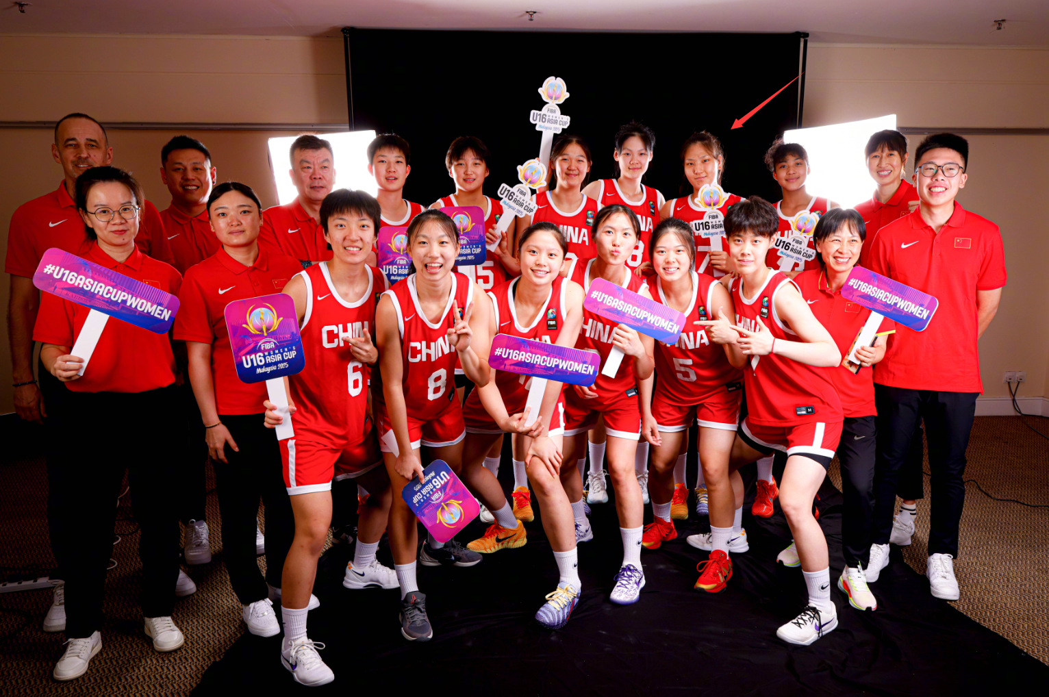 赛中登场, 尺度是日本, 汤雅童 赛中登场, 尺度是日本, 汤雅童