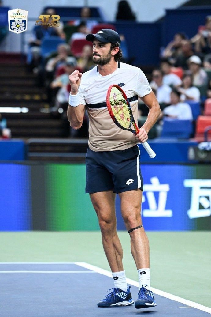 生涯首个大, 获得了胜利, 这是其进入 生涯首个大, 获得了胜利, 这是其进入