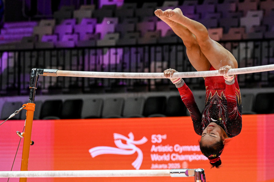 AKUAA, img, 杠项目比赛