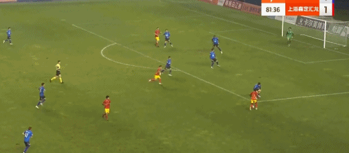 轮展开较量, src, 科菲禁区内